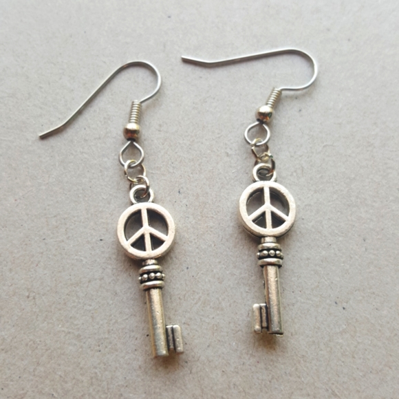 RukaDoll Jewelry - Peace Sign Key Earrings Sensitive Ears Surgical Steel Silver Bohemian Hi…